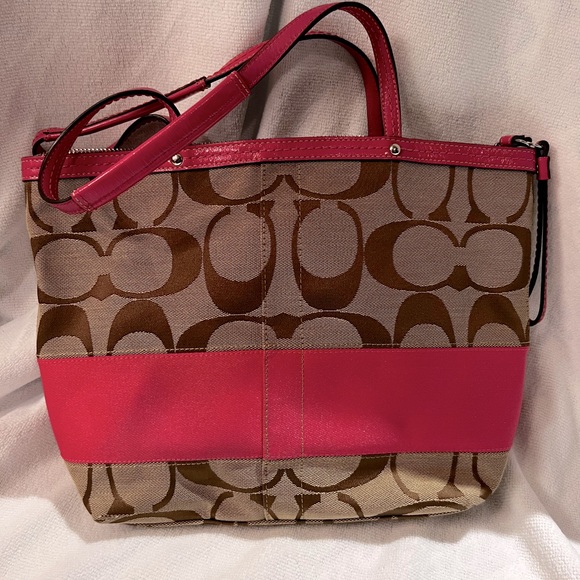 Authentic Coach Signature Handbag (G0969-F13548) - Picture 2 of 3